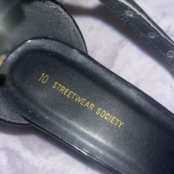 Black Gold Studded Heals - Picture 4 of 5